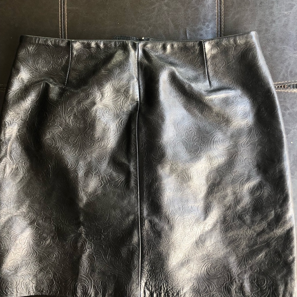 black leather mini skirt